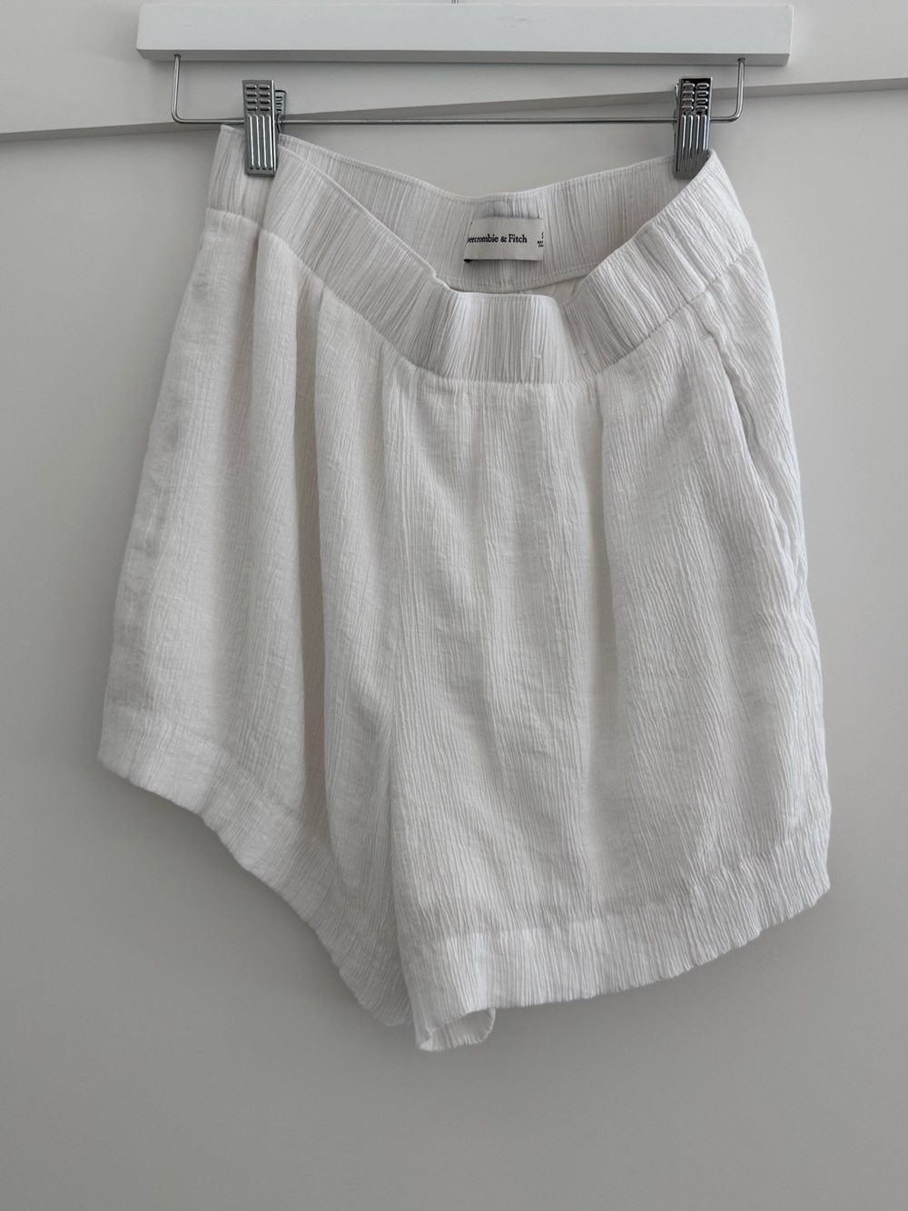 Abercrombie & Fitch White Textured High-Waist Women's Shorts